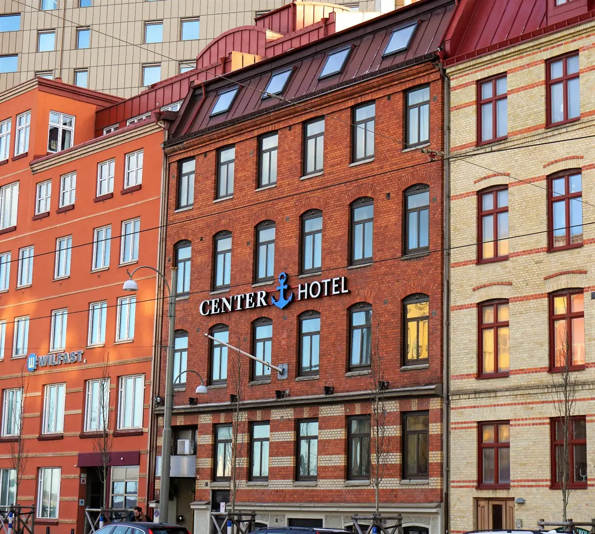 Center Hotel